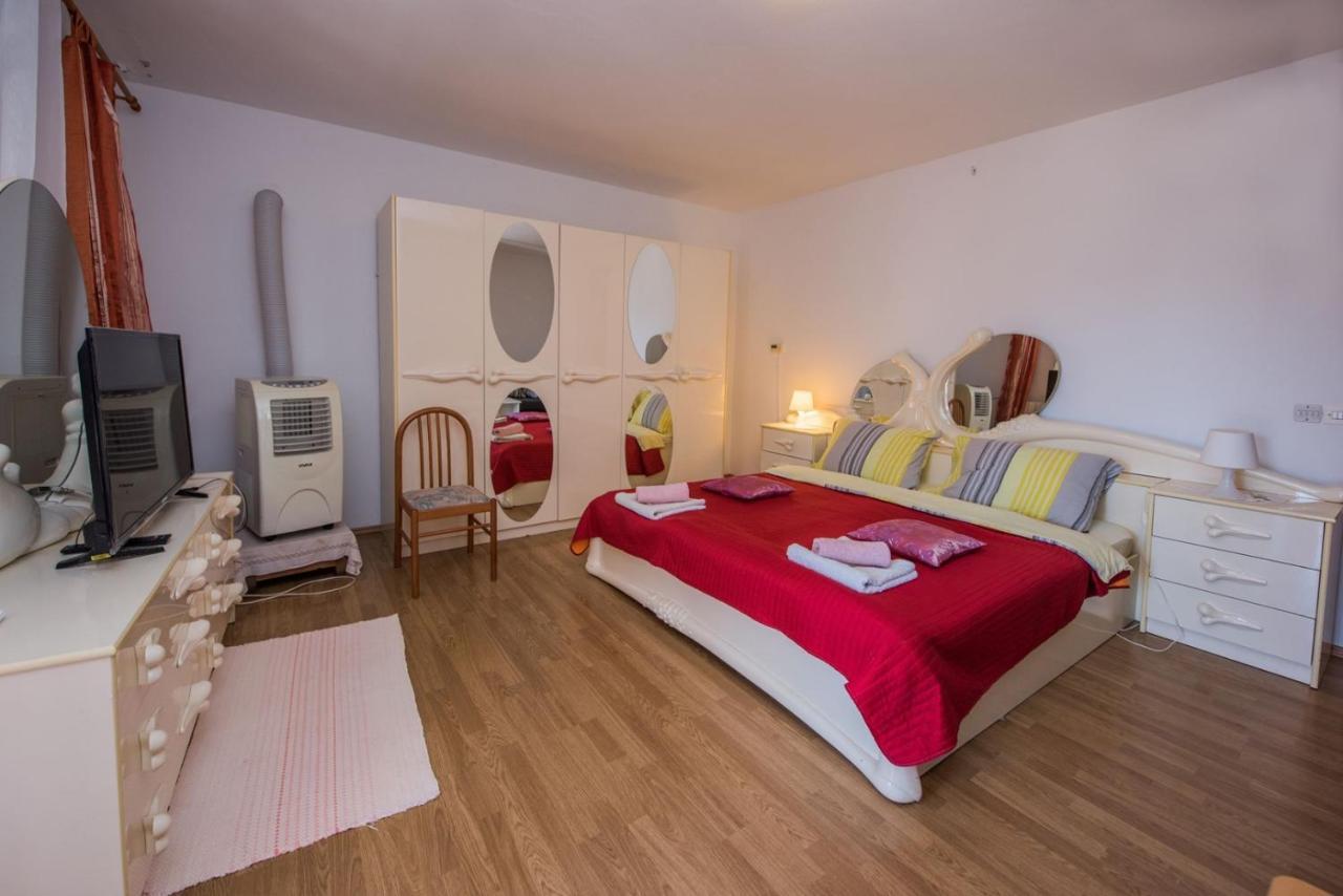 Two Bed Rooms Fortuna Near The Beach Poreč Dış mekan fotoğraf