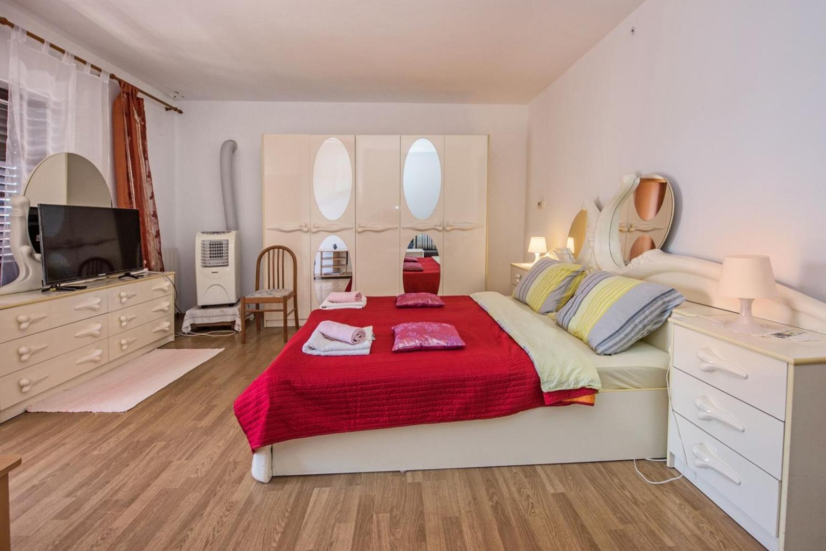 Two Bed Rooms Fortuna Near The Beach Poreč Dış mekan fotoğraf
