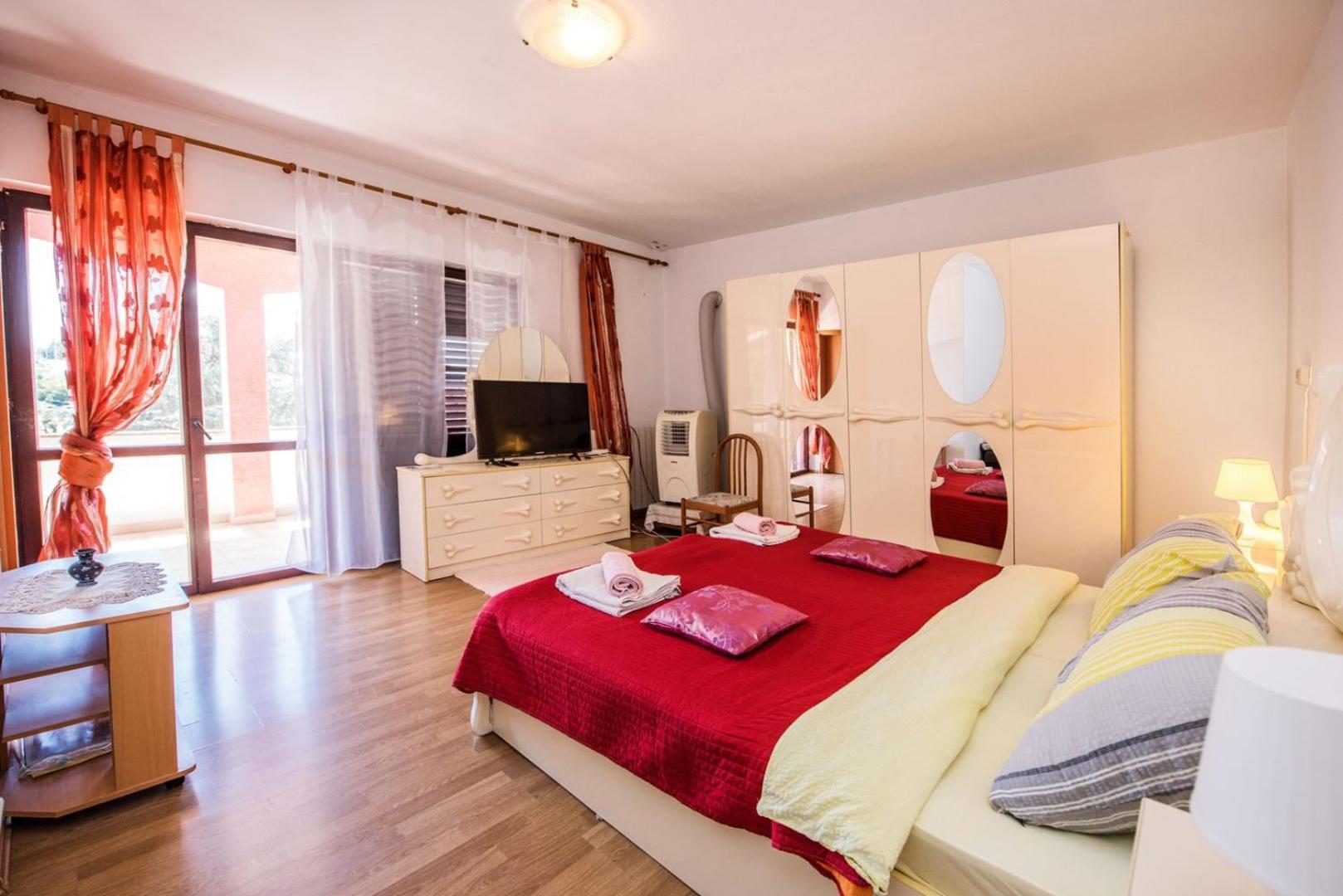 Two Bed Rooms Fortuna Near The Beach Poreč Dış mekan fotoğraf
