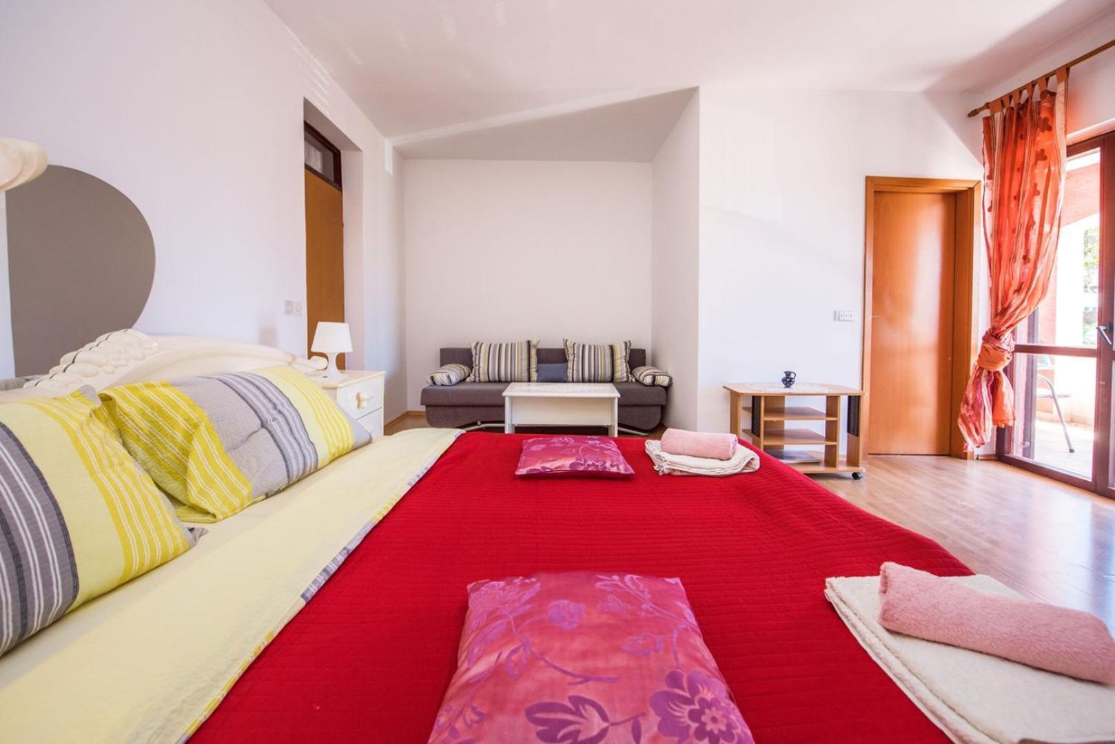 Two Bed Rooms Fortuna Near The Beach Poreč Dış mekan fotoğraf